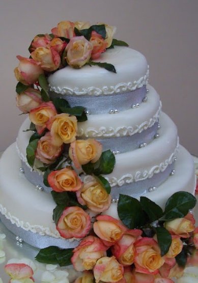 Торт на свадьбу М24723 - Фабрика кондитерских изделий Малиновый щербет