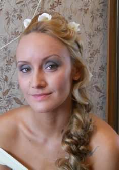 Cвадебная прическа И20746 в греческом стиле