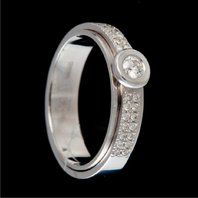 Помолвочное кольцо Э14544 из белого золота, гладкое