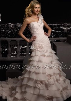 Свадебное платье B24884. А-силуэт, длинное со шлейфом.