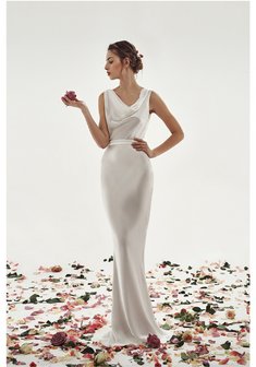 Свадебное платье L51456. С прямой юбкой, длинное без шлейфа.