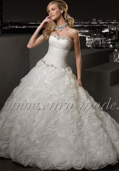 Свадебное платье B24887 - Бутик церемониальной одежды Black&White