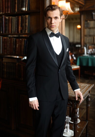 Свадебный мужской костюм Прокат смокингов-П3831 - Салон костюмов Прокат мужских костюмов Монте Кристо (Казань)...